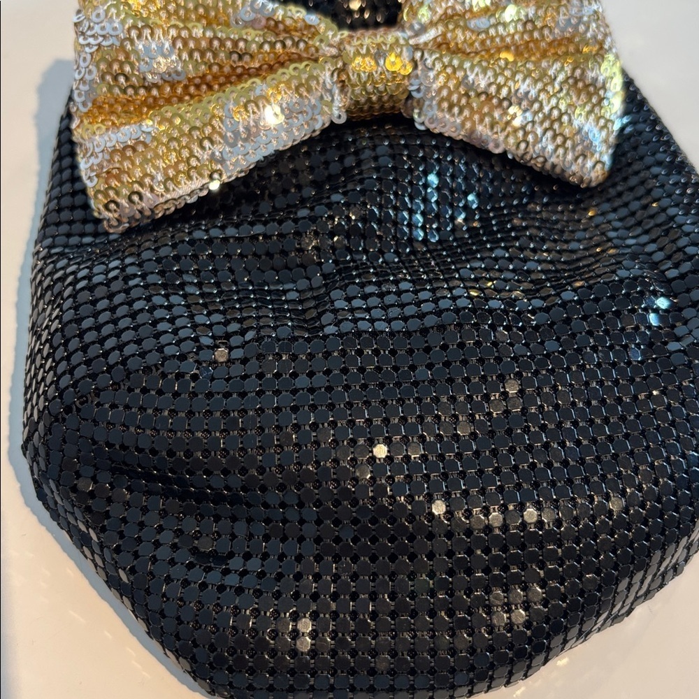 Black chainmail Metal Mesh Purse with goldtone Accordion Closure bow detail - Picture 5 of 11
